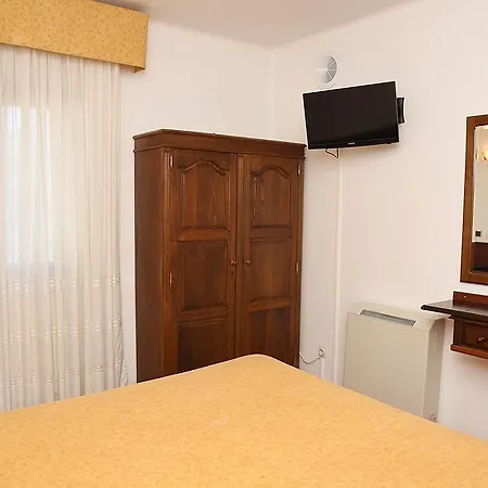 Val Flores * Valenca